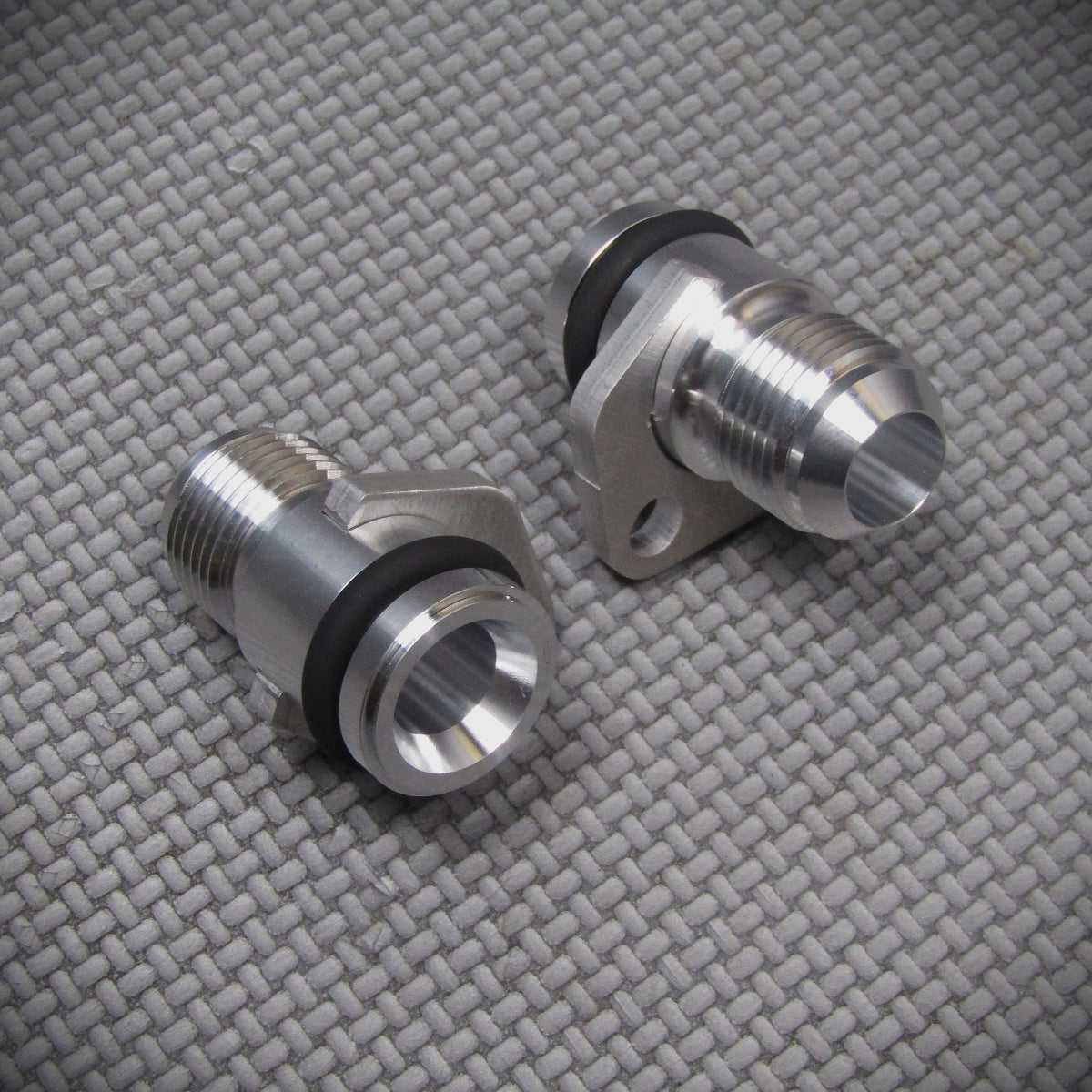 Mercedes M113 M119 OM603 Dash10 / AN10 Adapter-Fittinge für Ölfiltergehäuse - W202.Store