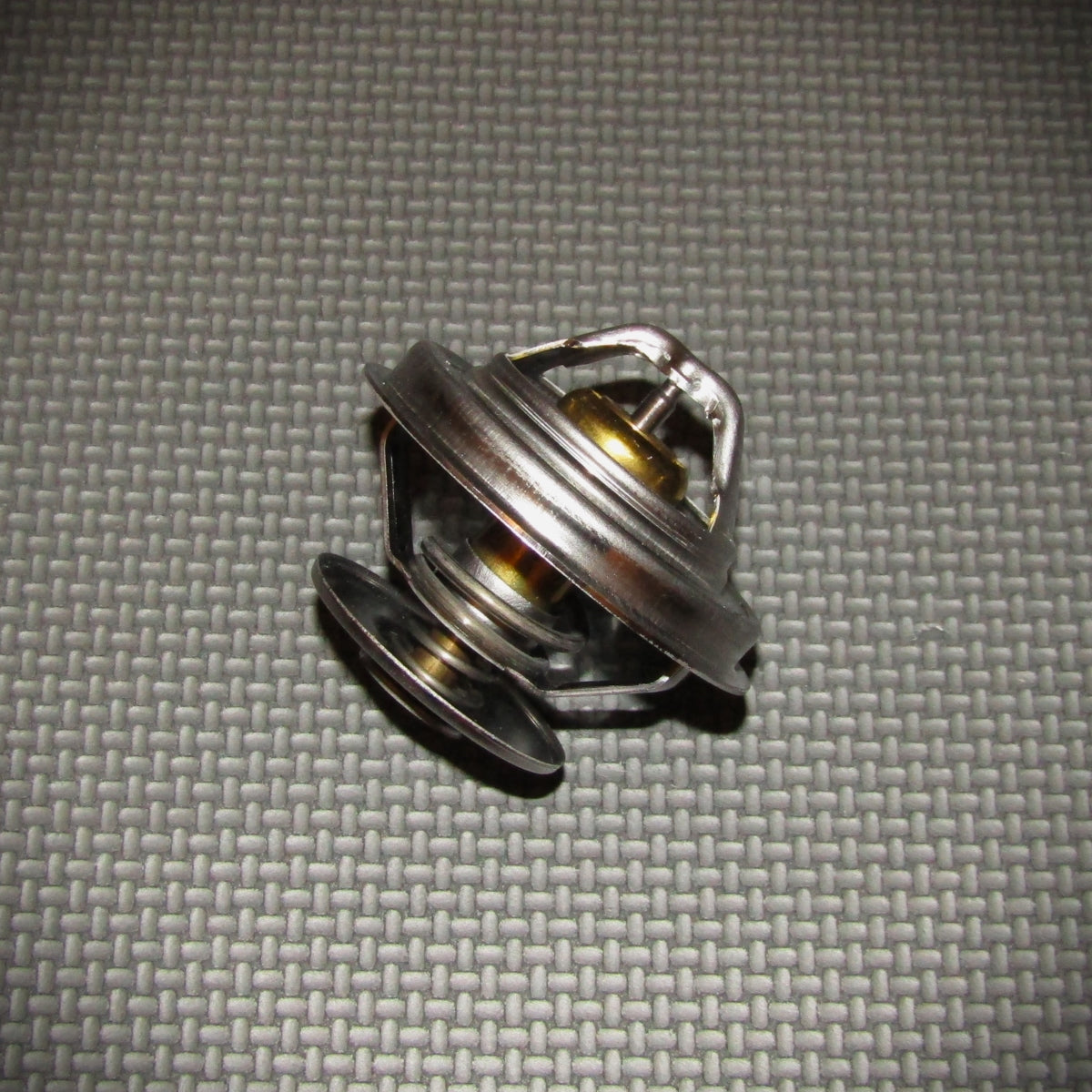 Mercedes M104 Tropen-Thermostat 71°C W202 C36 AMG - W202.Store
