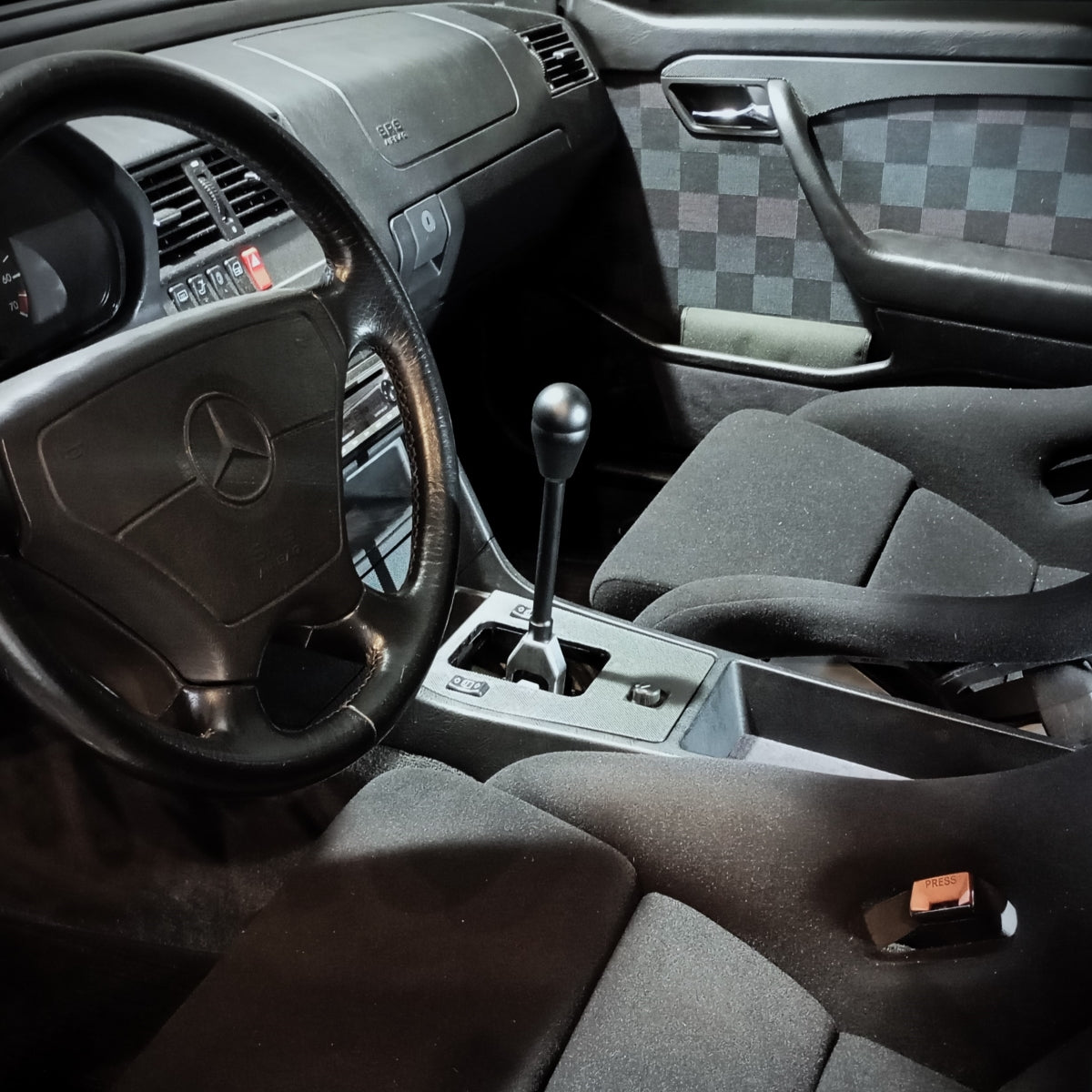 Mercedes W202 W201 W124 6-Gang Schalthebel Short-Shifter Fundametrik TrackPro - W202.Store