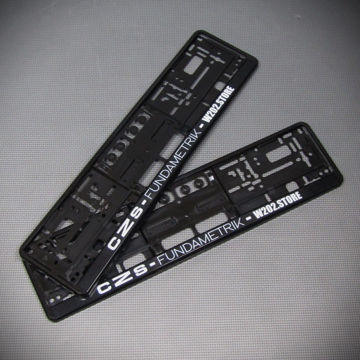 Universal Kennzeichenhalter Satz CZS Motorsport, Fundametrik, W202.Store W202