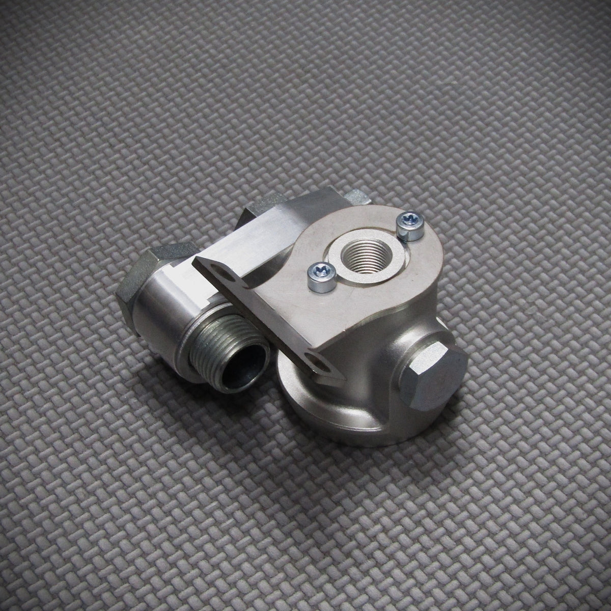 Mercedes M111 M104 Universal Benzindurckregler-Halter Satz